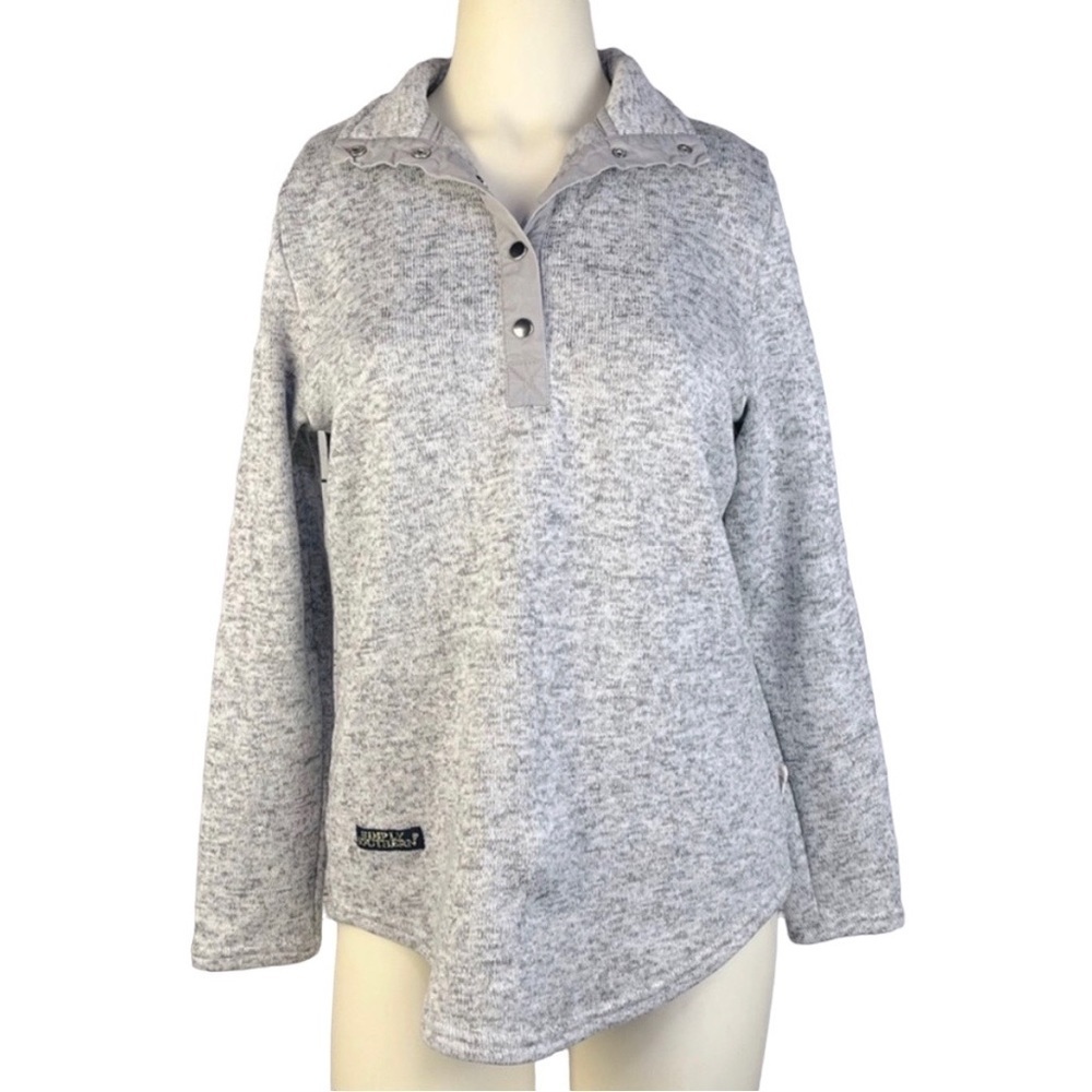 Simply Southern 1/4 Snap-Down
Heathered Grey Pebbled Knit Pullover